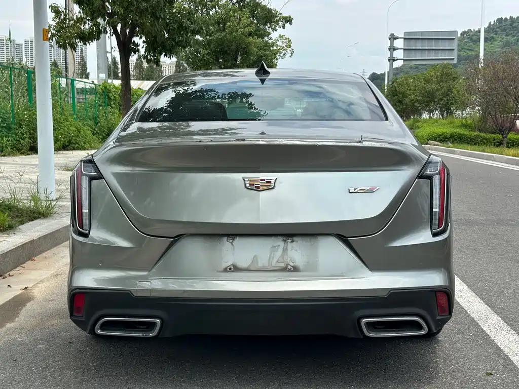 Cadillac CT4 — фото 5