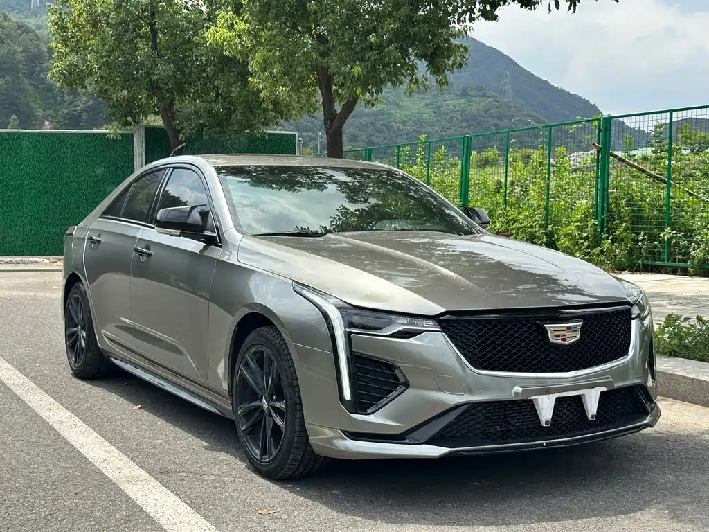 Cadillac CT4
