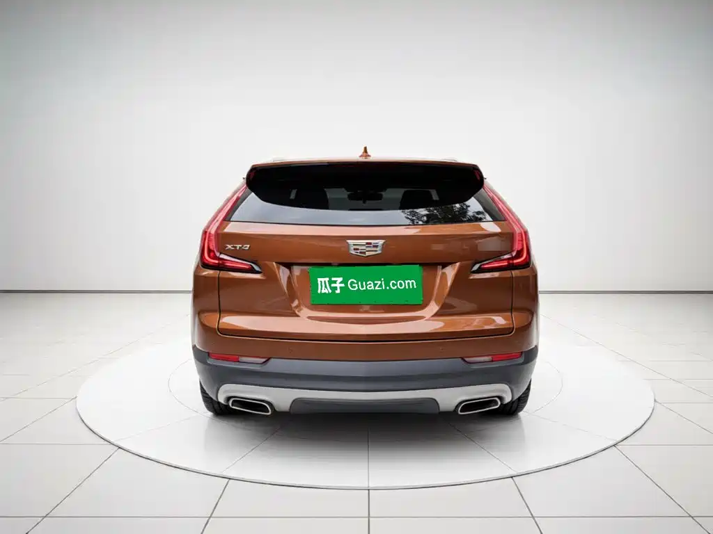 Cadillac XT4 — фото 3
