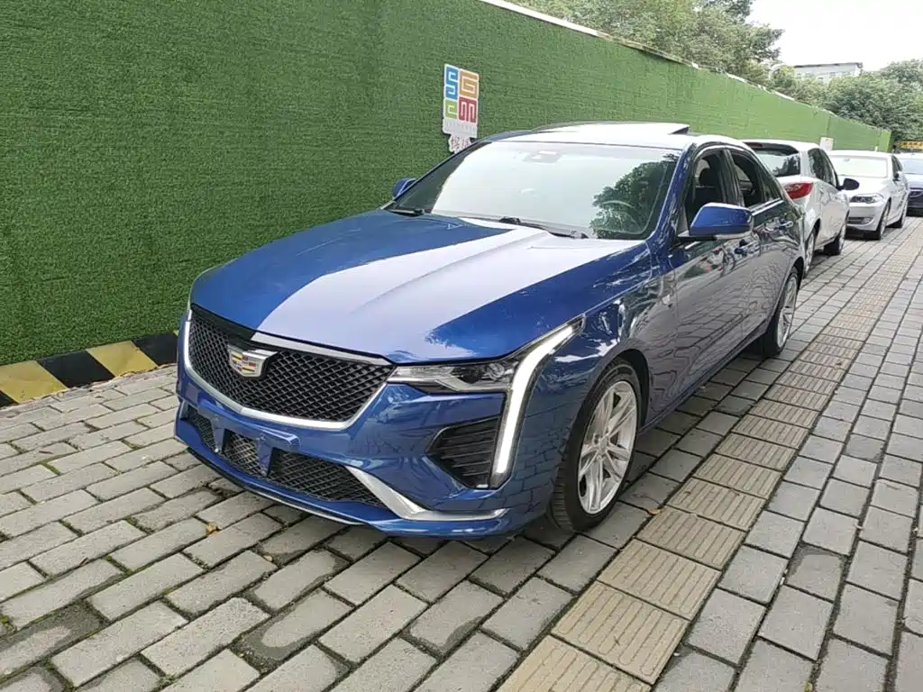 Cadillac CT4 — фото 2