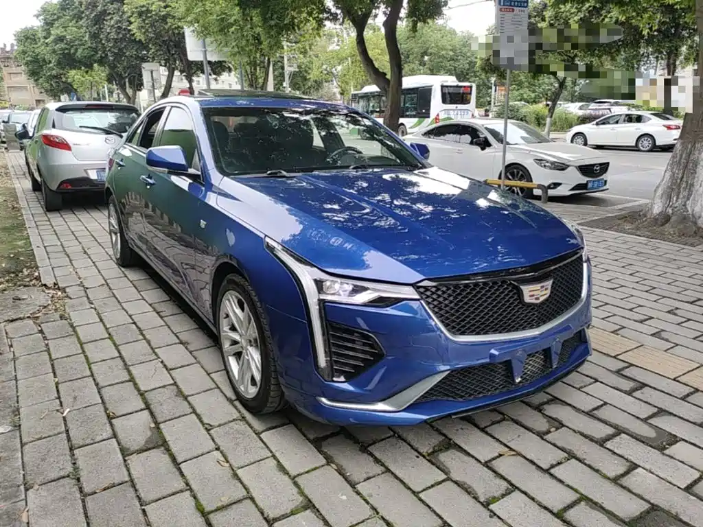 Cadillac CT4 — фото 4