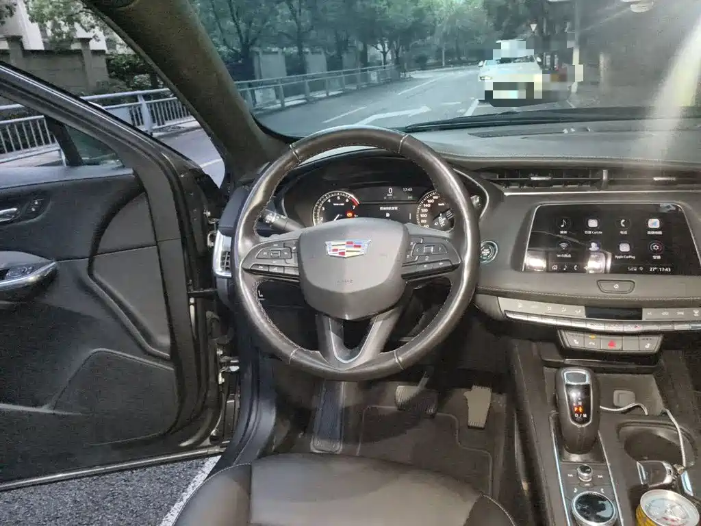 Cadillac XT4 — фото 6