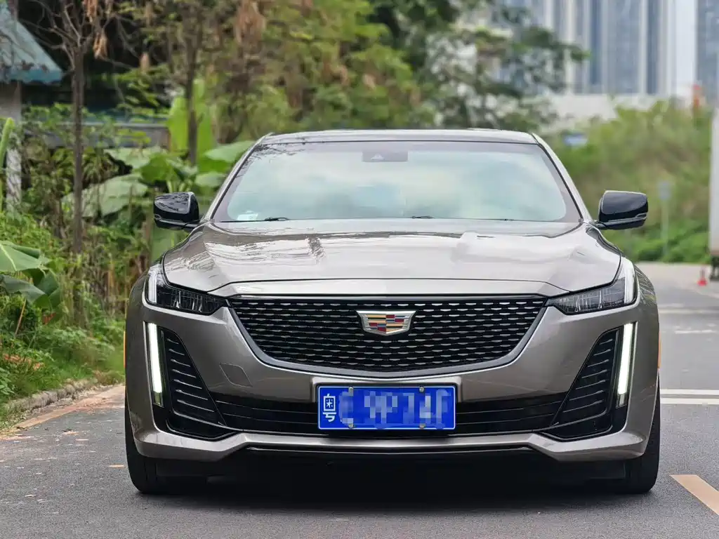 Cadillac CT5 — фото 8