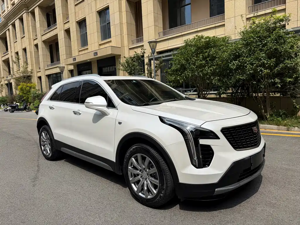 Cadillac XT4 — фото 3
