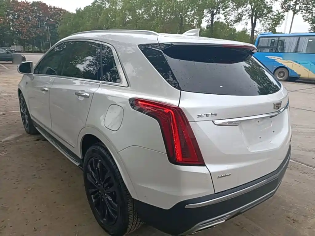 Cadillac XT5 — фото 5