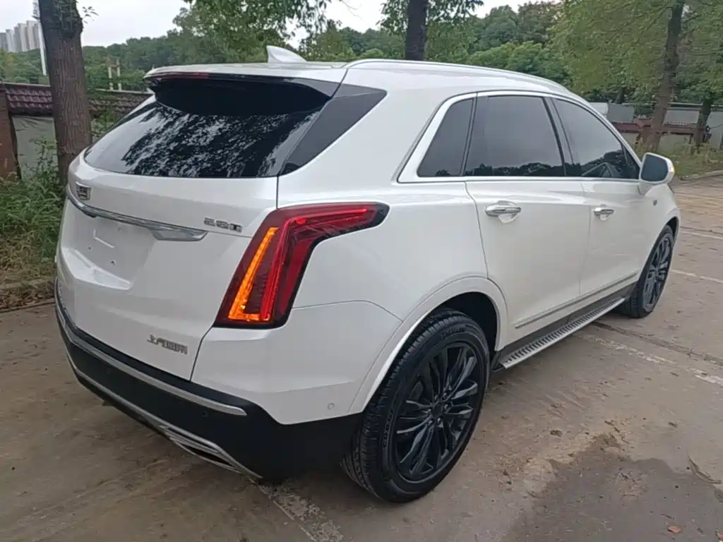 Cadillac XT5 — фото 7