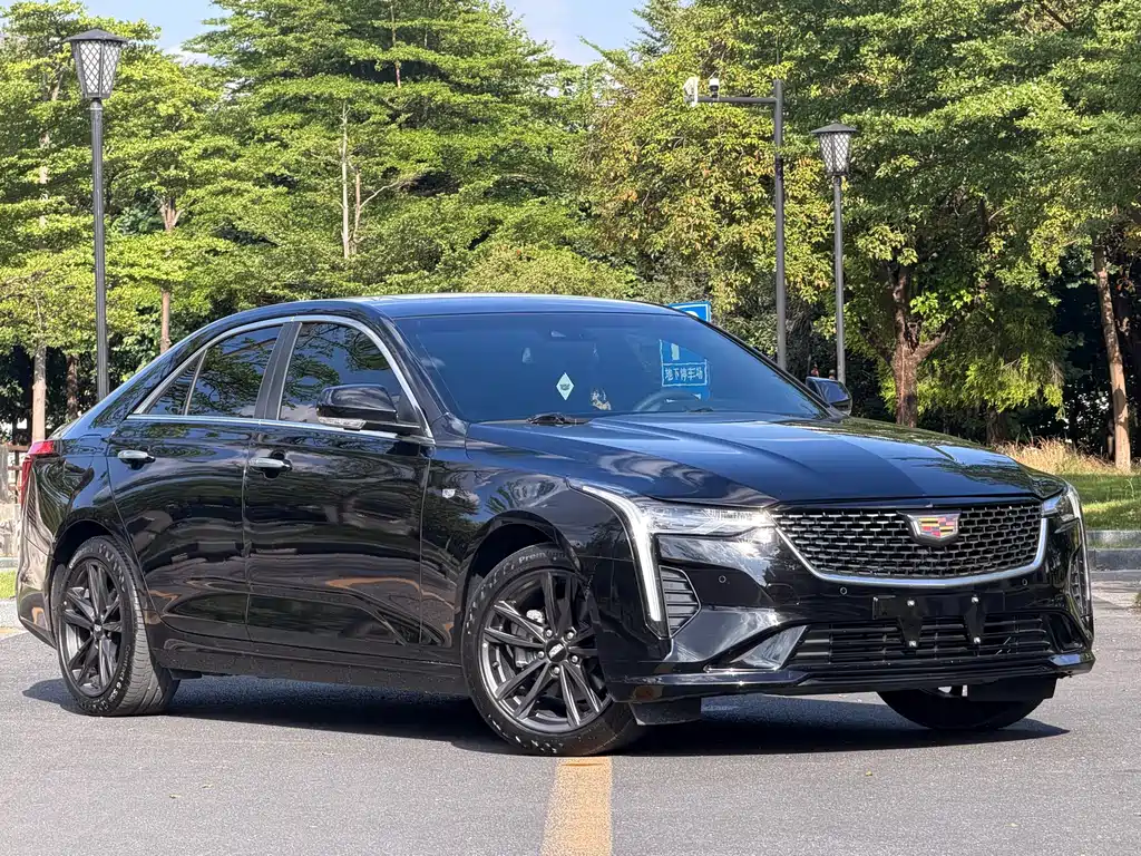 Cadillac CT4 — фото 2