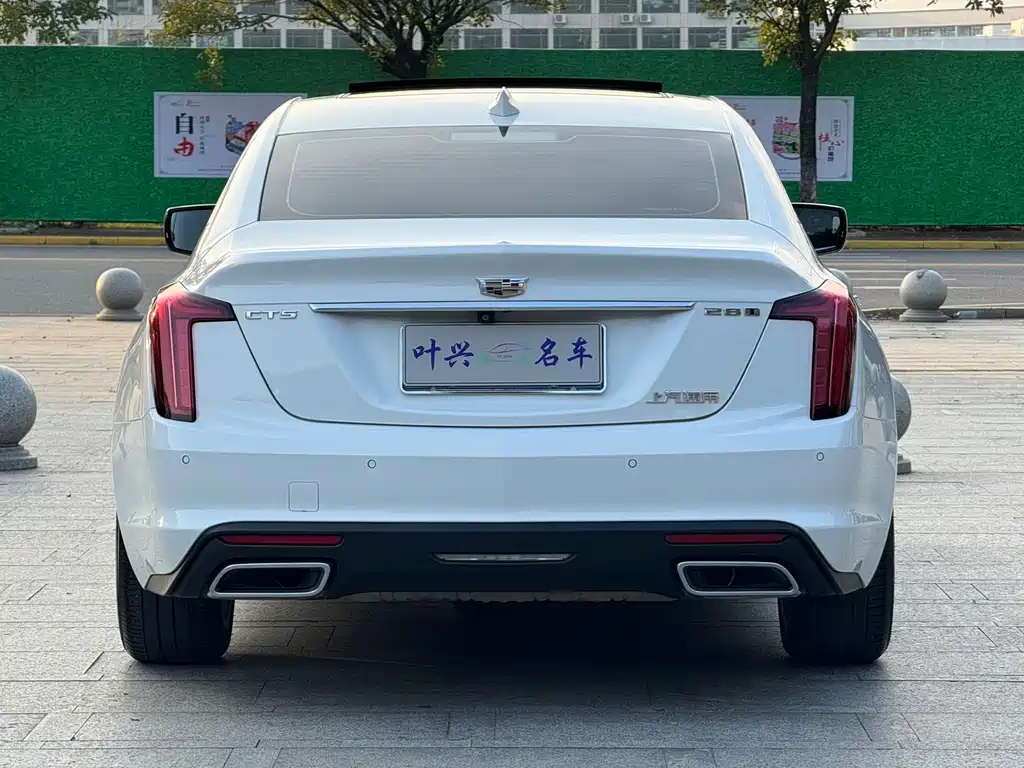 Cadillac CT5 — фото 15
