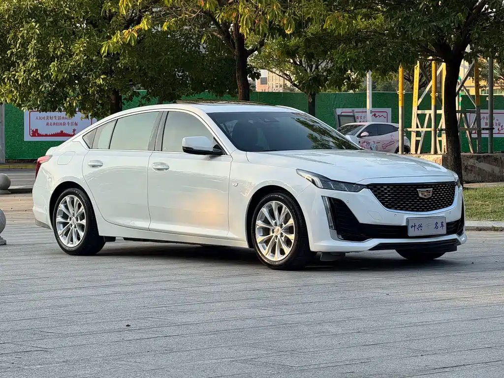 Cadillac CT5 — фото 3