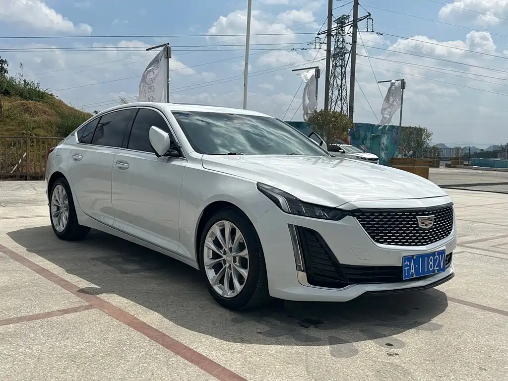 Cadillac CT5 — фото 3
