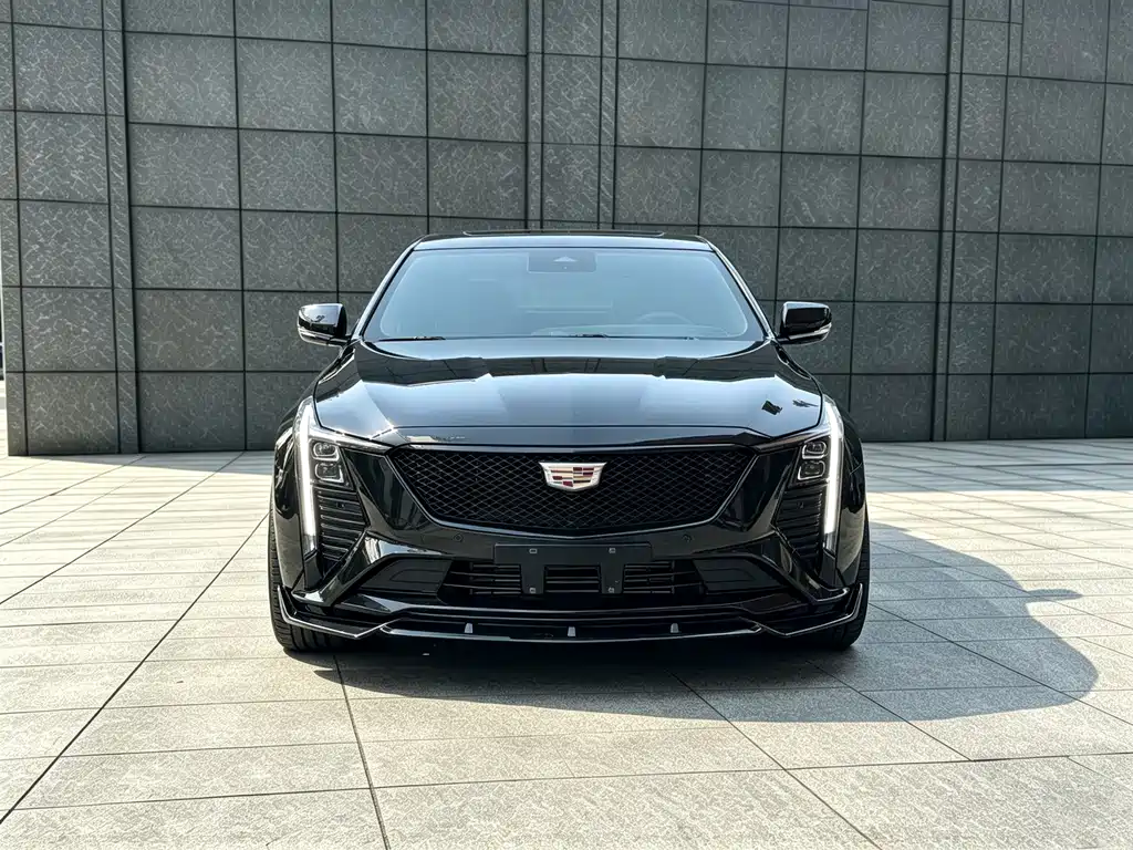 Cadillac CT5 — фото 2