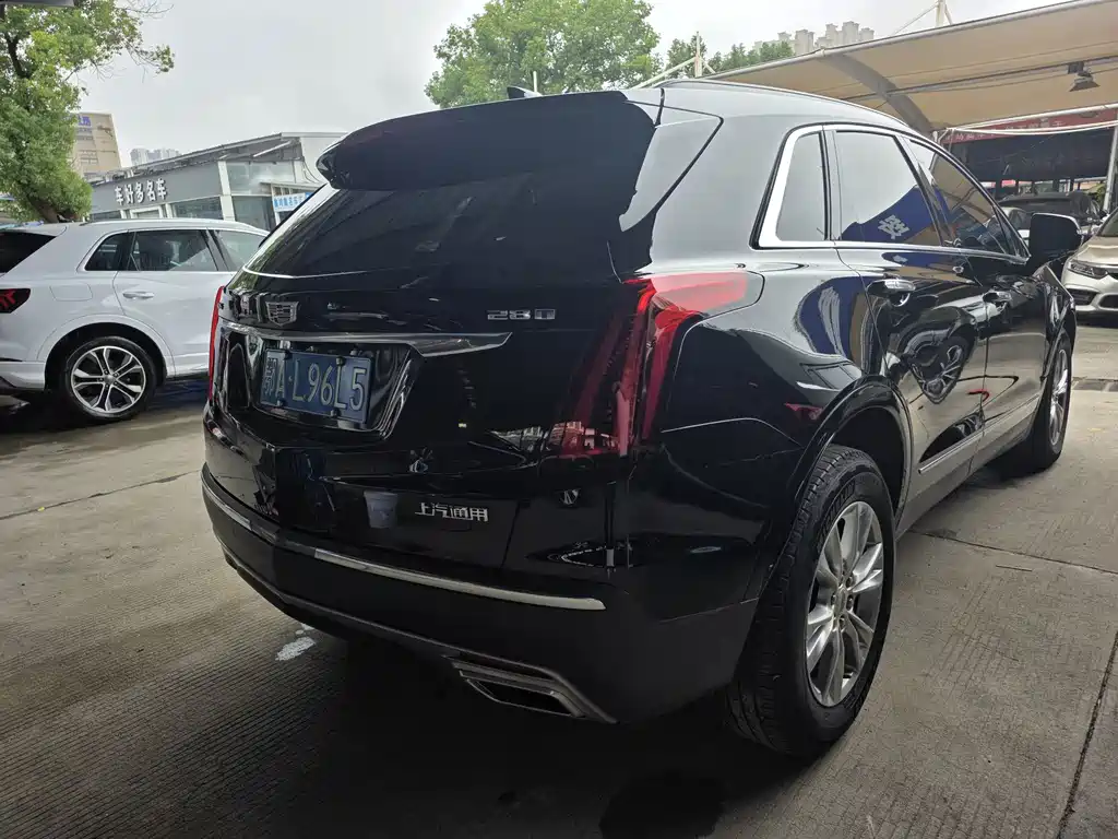 Cadillac XT5 — фото 17