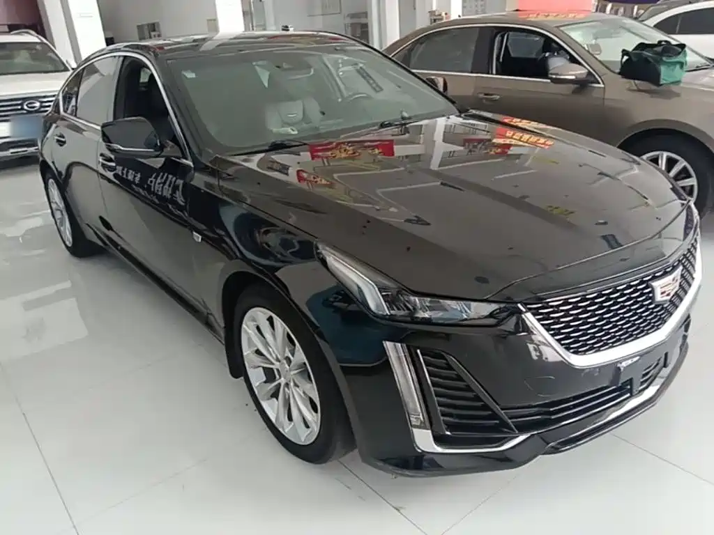 Cadillac CT5 — фото 4