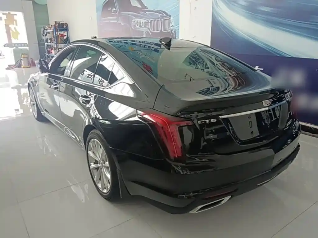Cadillac CT5 — фото 5