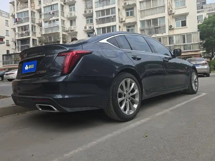 Cadillac CT5 — фото 3