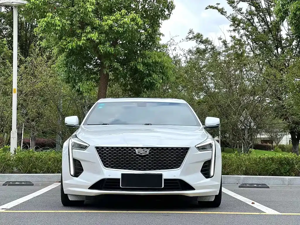 Cadillac CT6 — фото 2