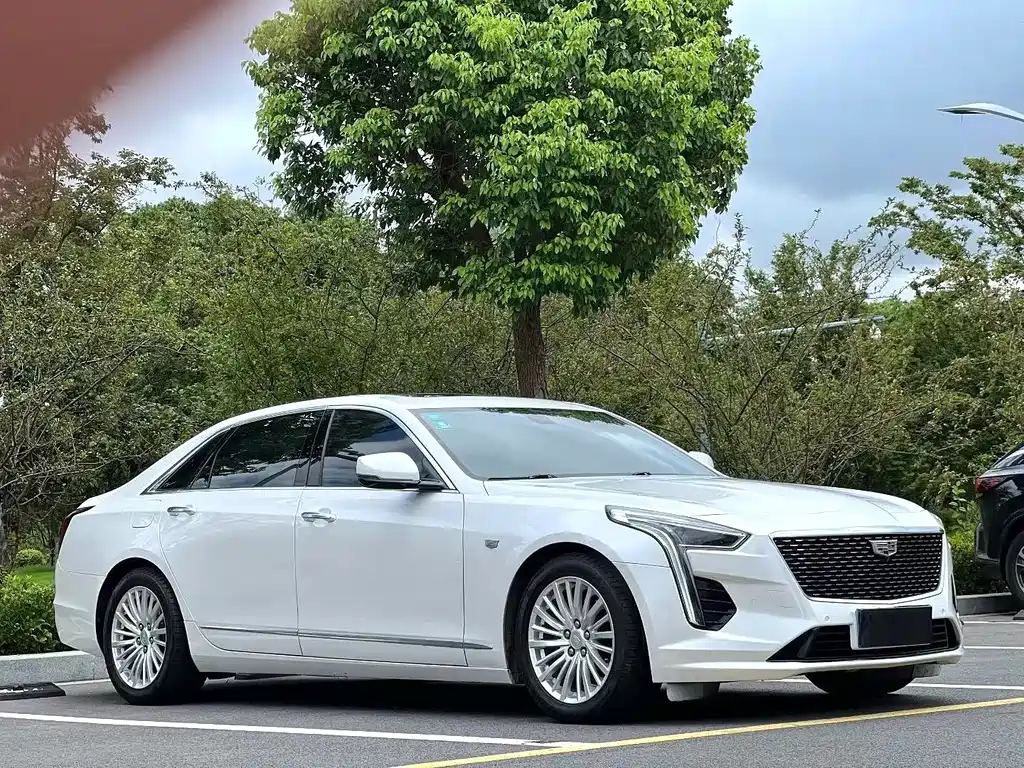Cadillac CT6 — фото 3