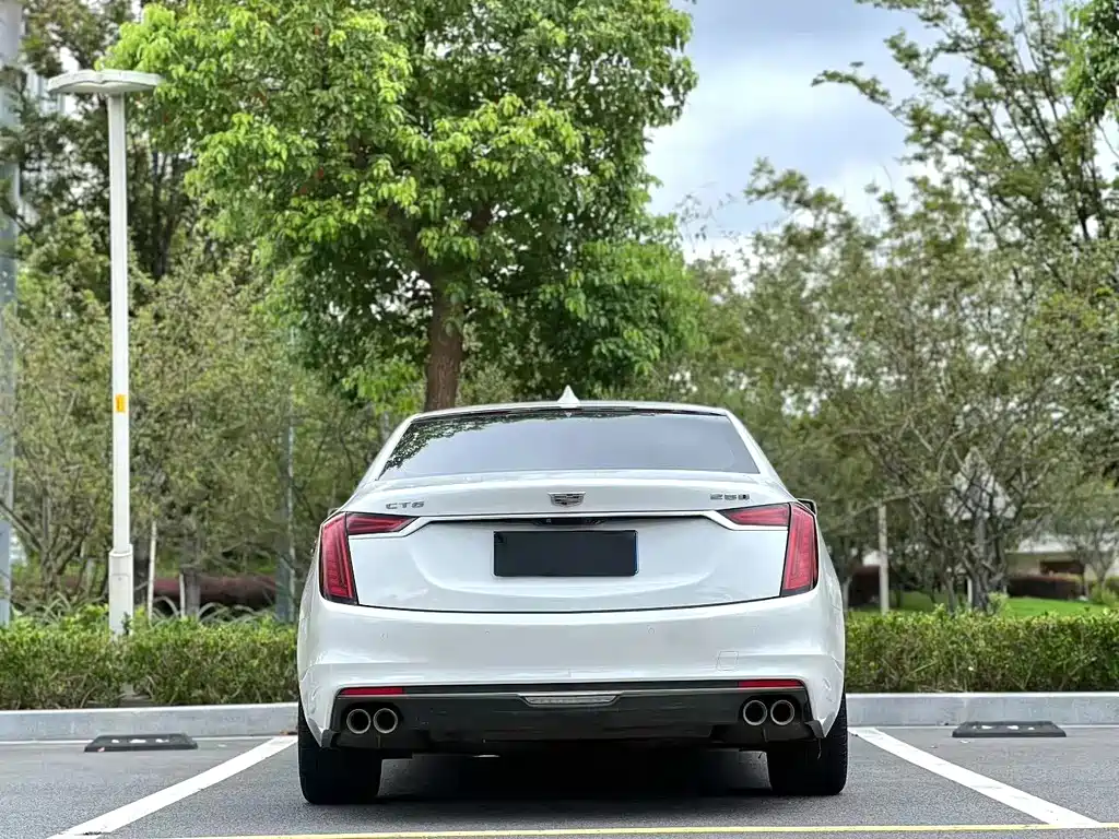 Cadillac CT6 — фото 4