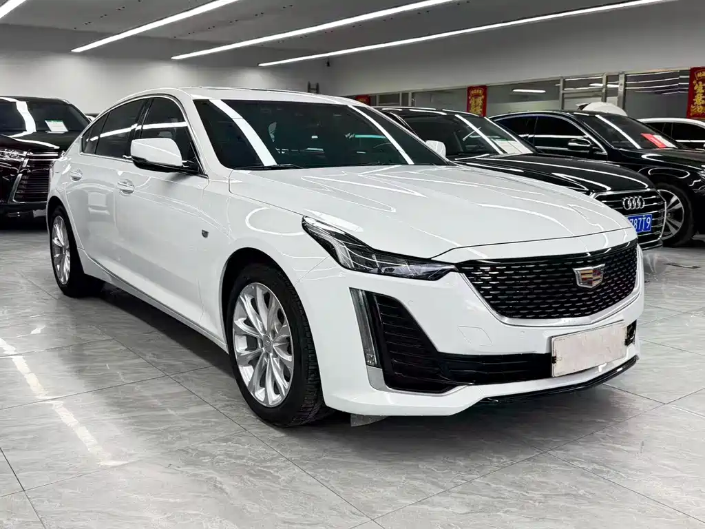 Cadillac CT5 — фото 3
