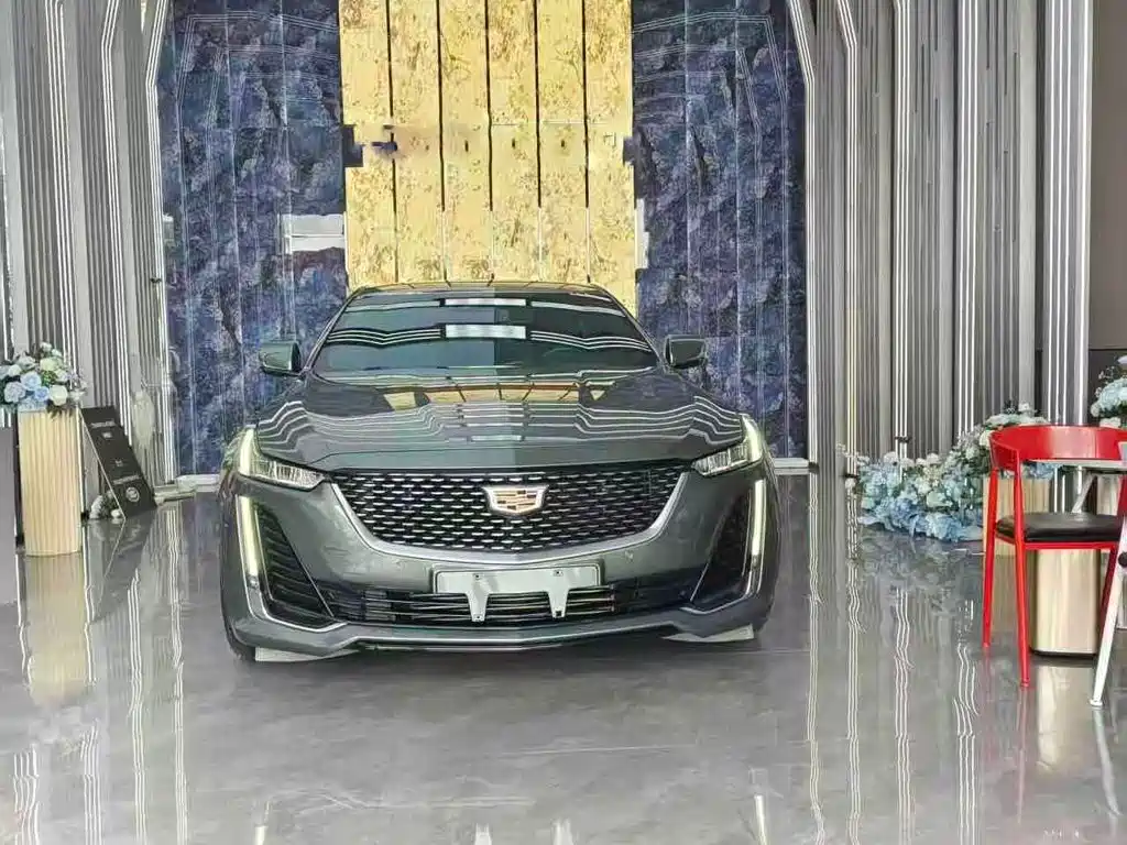 Cadillac CT5 — фото 2