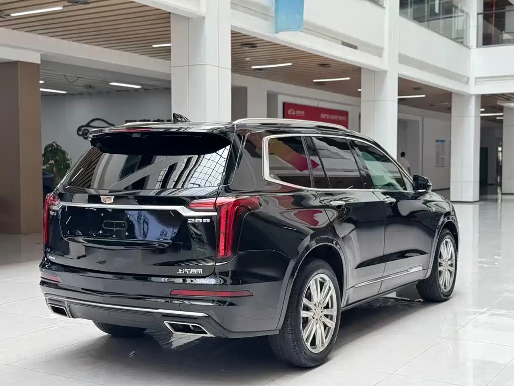 Cadillac XT6 — фото 5