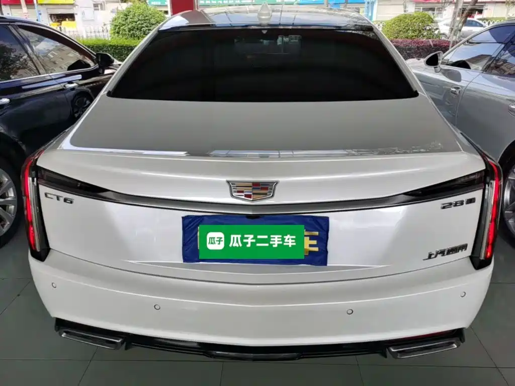 Cadillac CT6 — фото 6