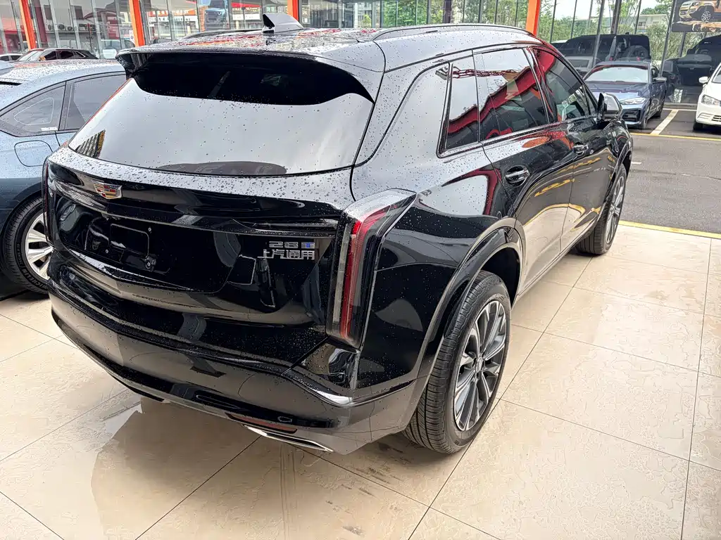 Cadillac XT5 — фото 5