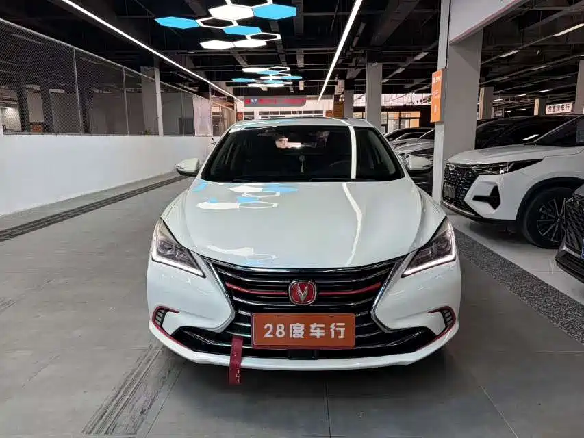 Changan Eado — фото 2
