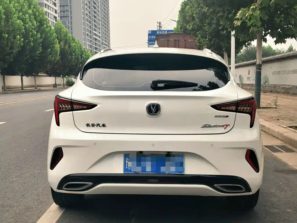 Changan Eado XT — фото 8