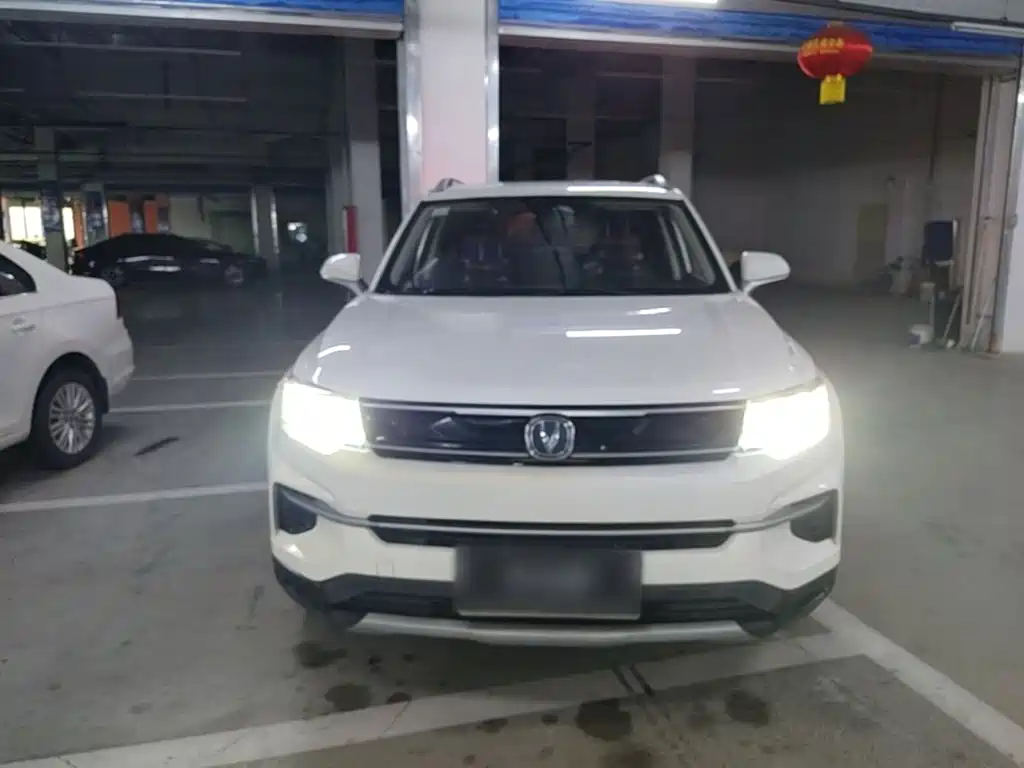 Changan CS35PLUS — фото 3
