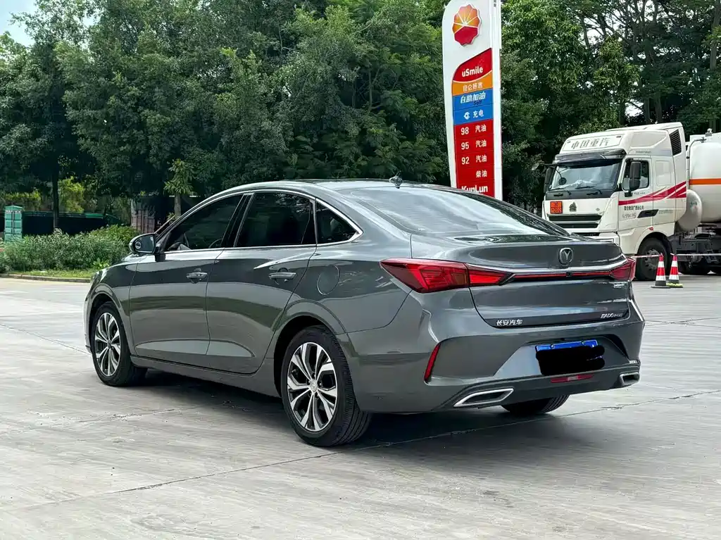 Changan Eado — фото 4