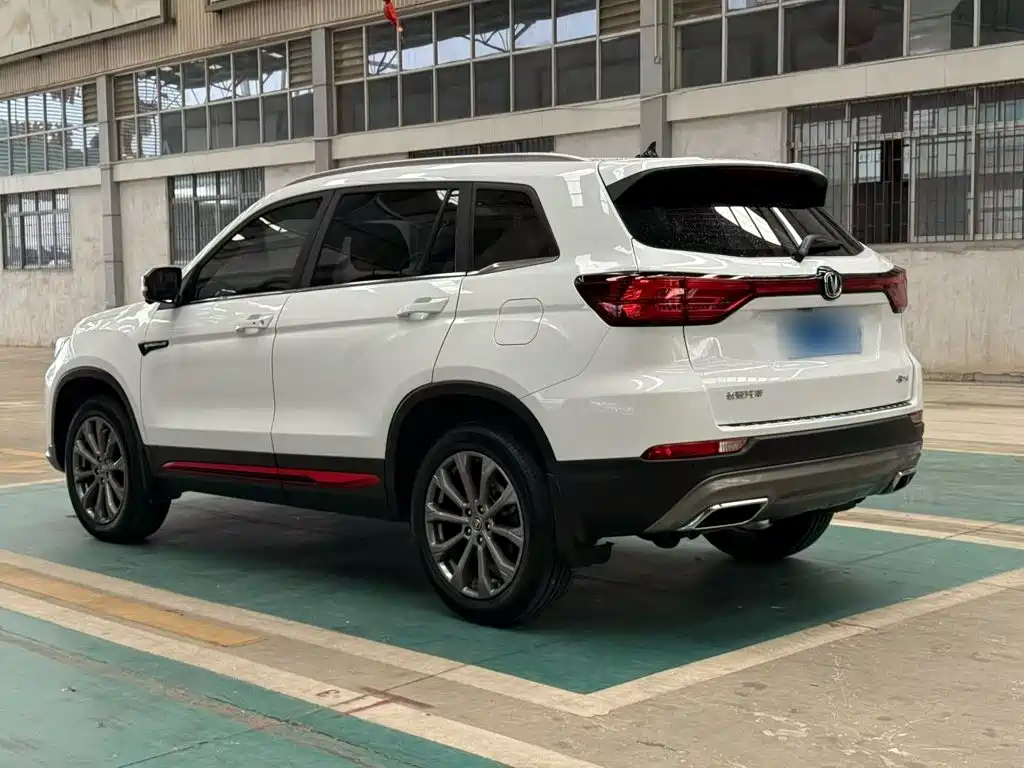 Changan CS75 — фото 5