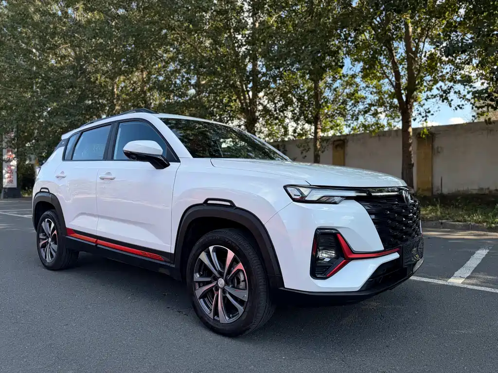 Changan CS35PLUS — фото 3