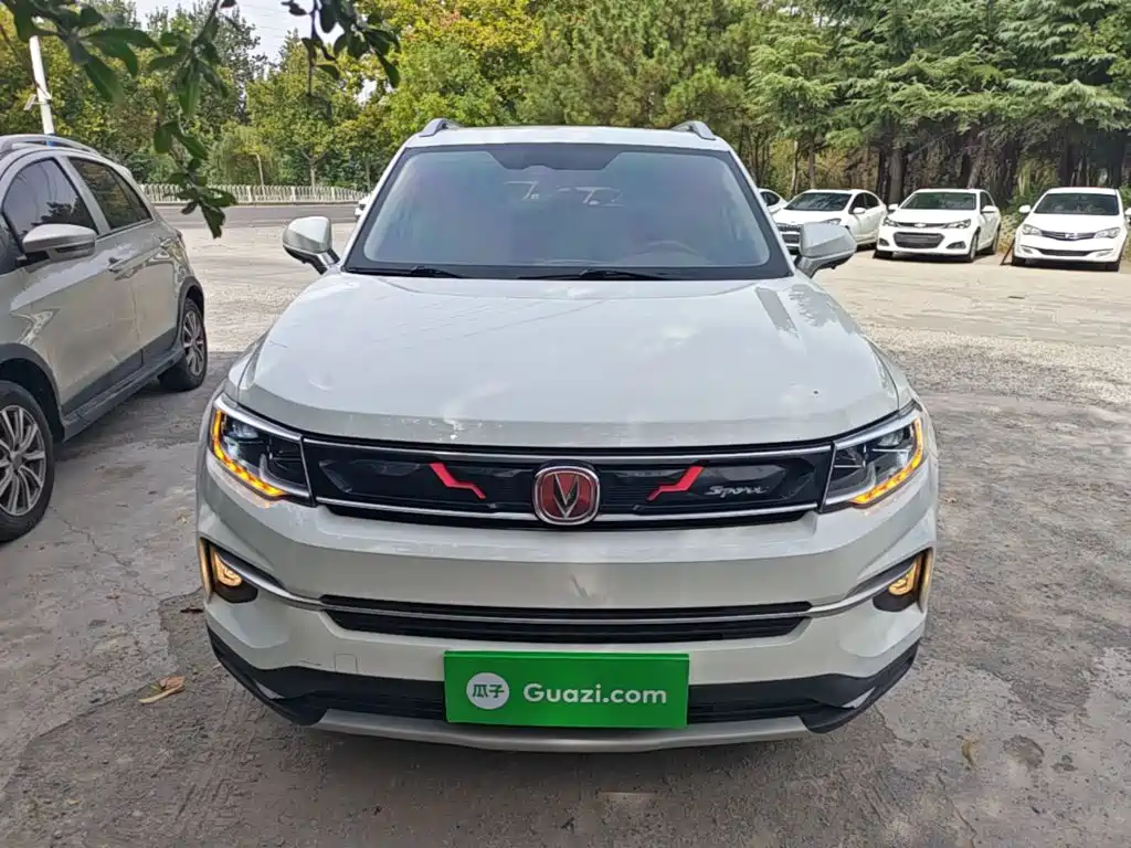 Changan CS35PLUS — фото 3