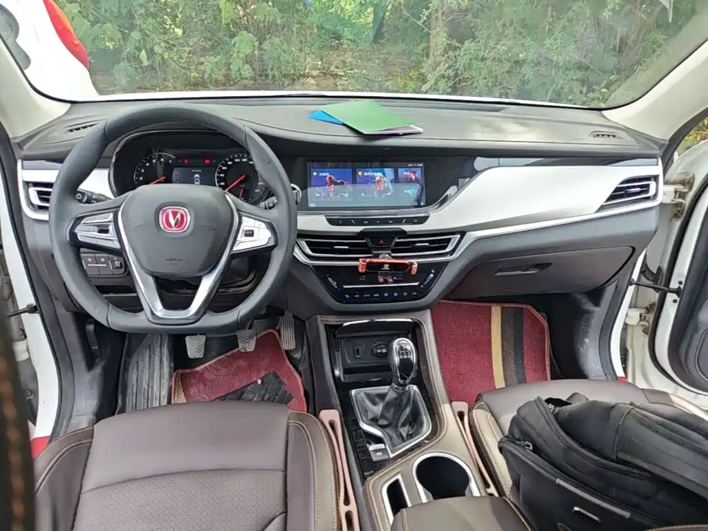 Changan CS35PLUS — фото 10