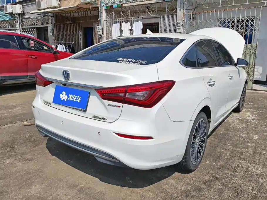 Changan Eado — фото 3