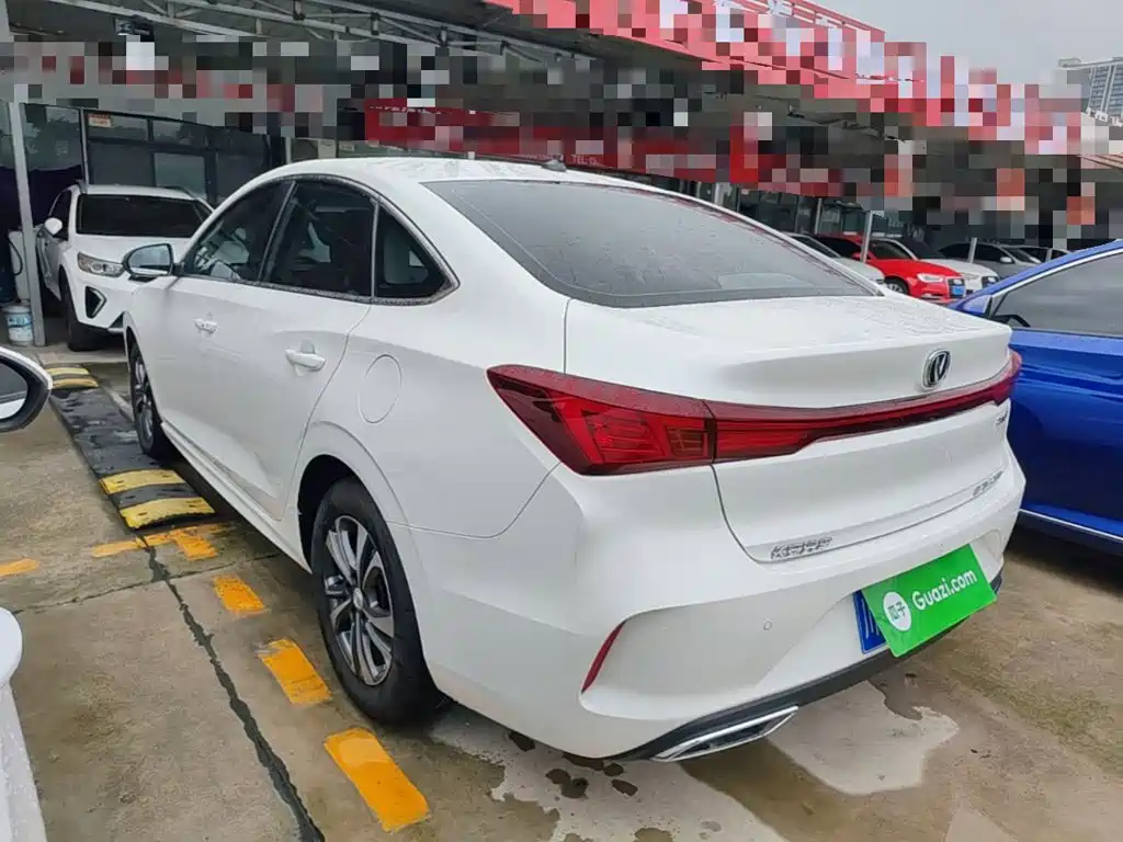 Changan Eado — фото 5