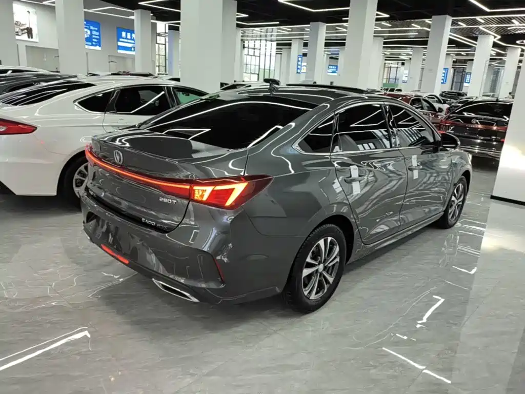 Changan Eado — фото 6