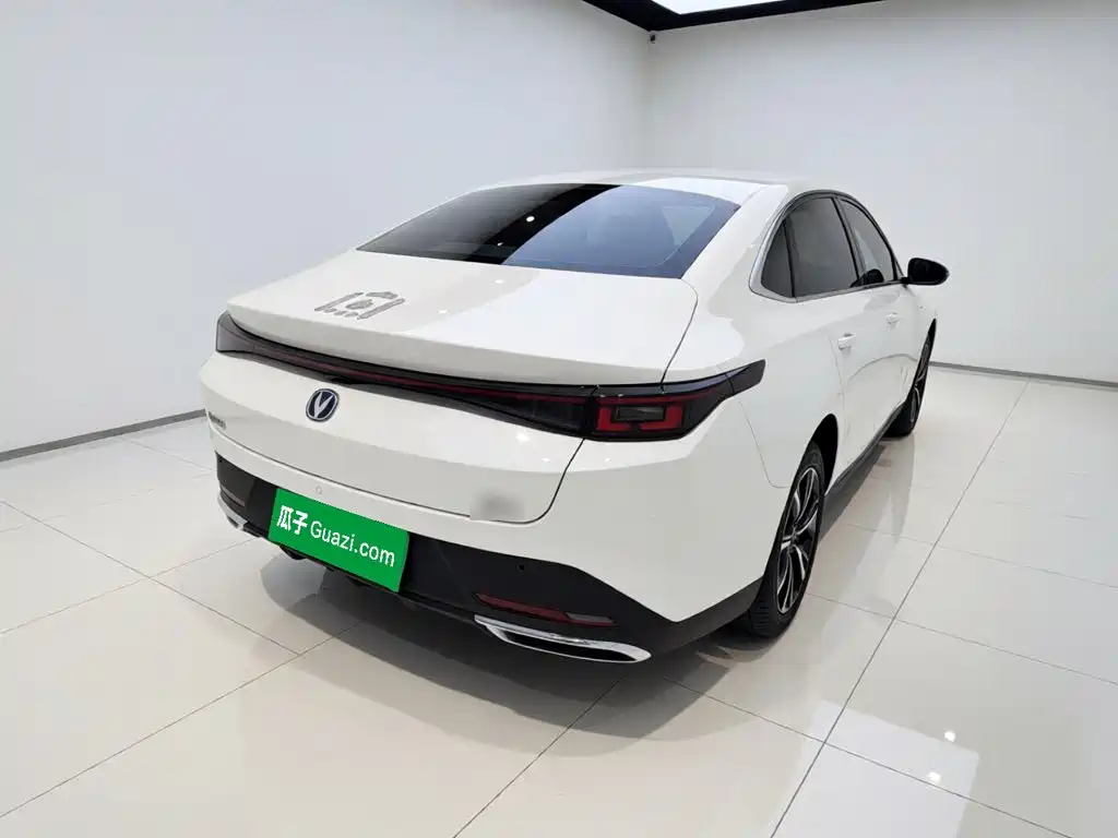 Changan Eado — фото 4