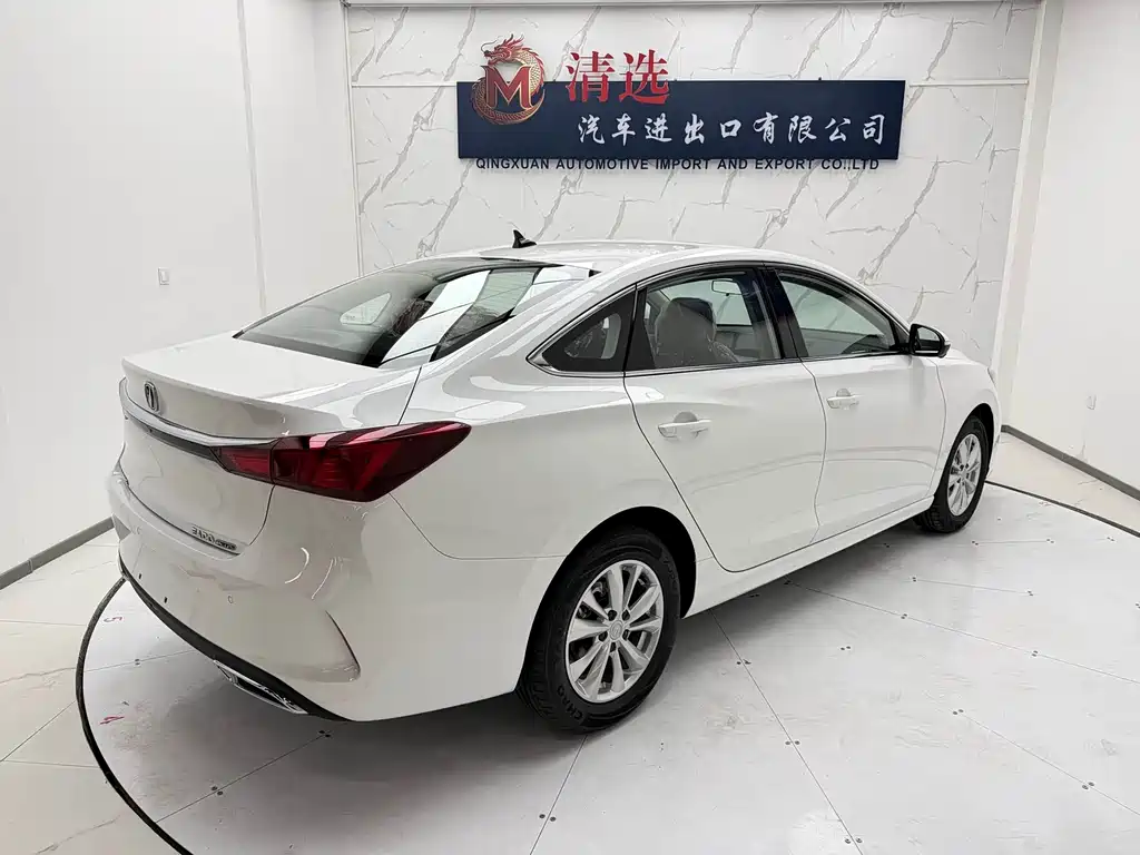 Changan Eado — фото 5