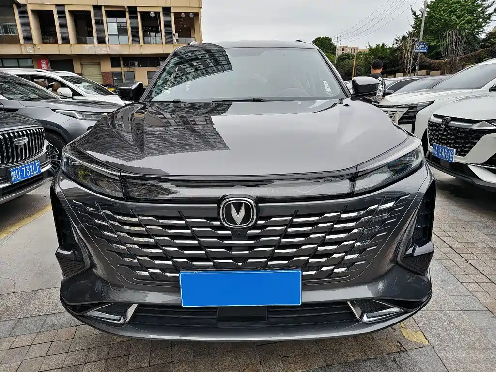 Changan CS75 PLUS — фото 2