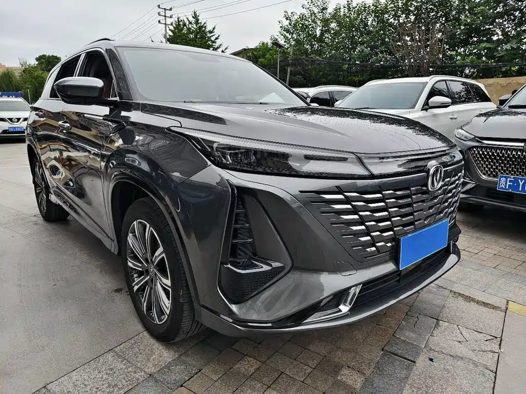 Changan CS75 PLUS — фото 3