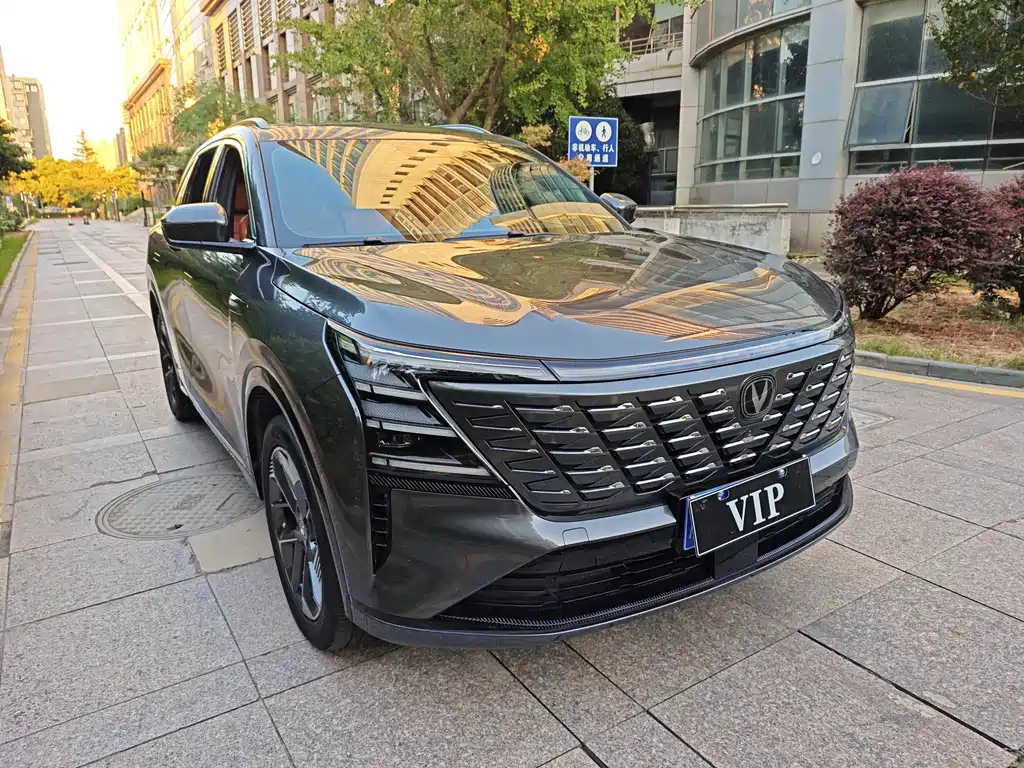 Changan CS75 PLUS — фото 3