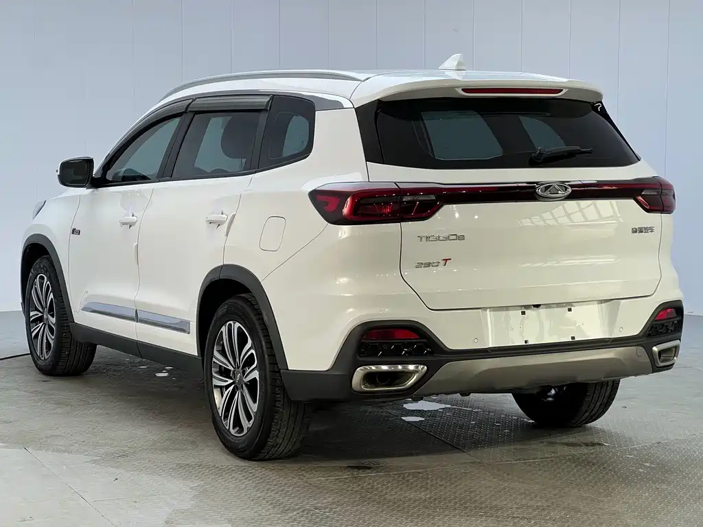 Chery Tiggo 8 — фото 25