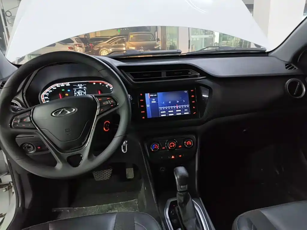 Chery Tiggo 3x — фото 10