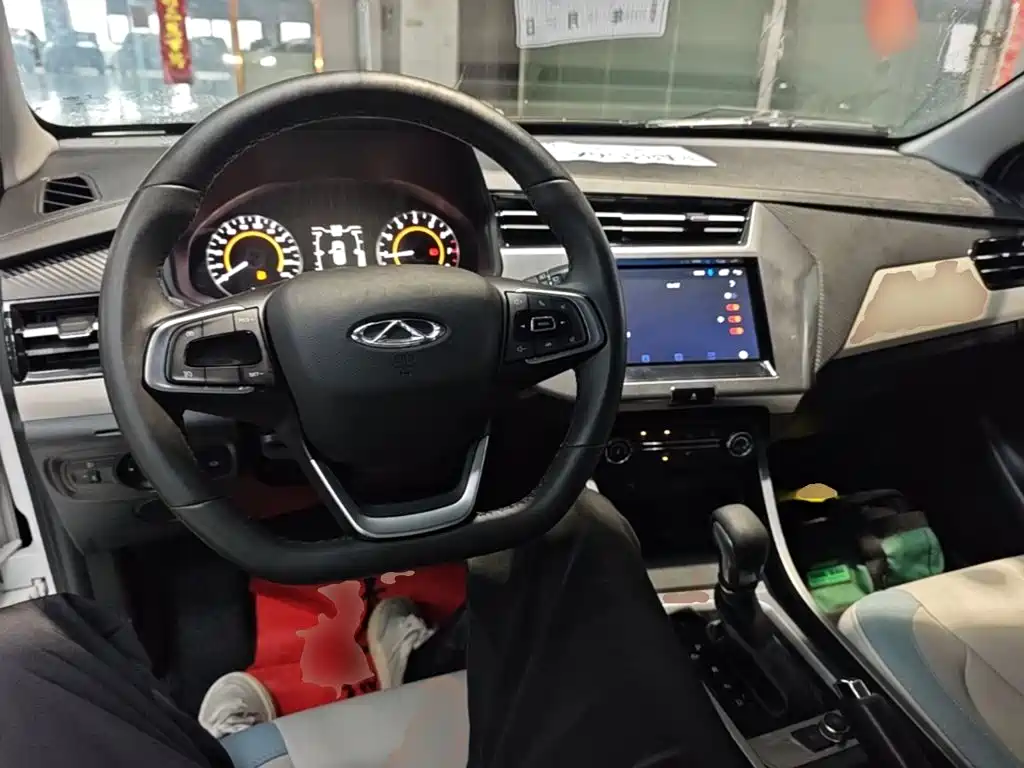 Chery Tiggo 3x — фото 10