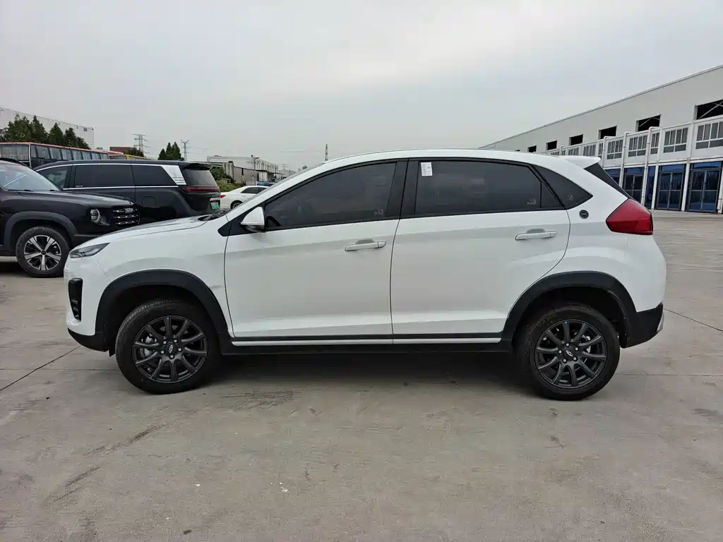 Chery Tiggo 3x — фото 11