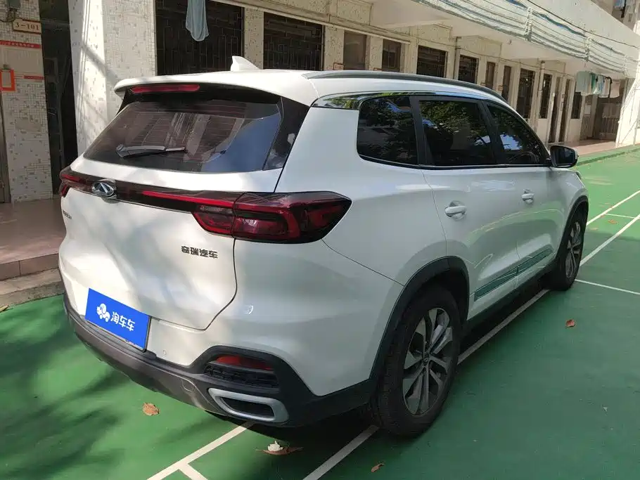 Chery Tiggo 8 — фото 3