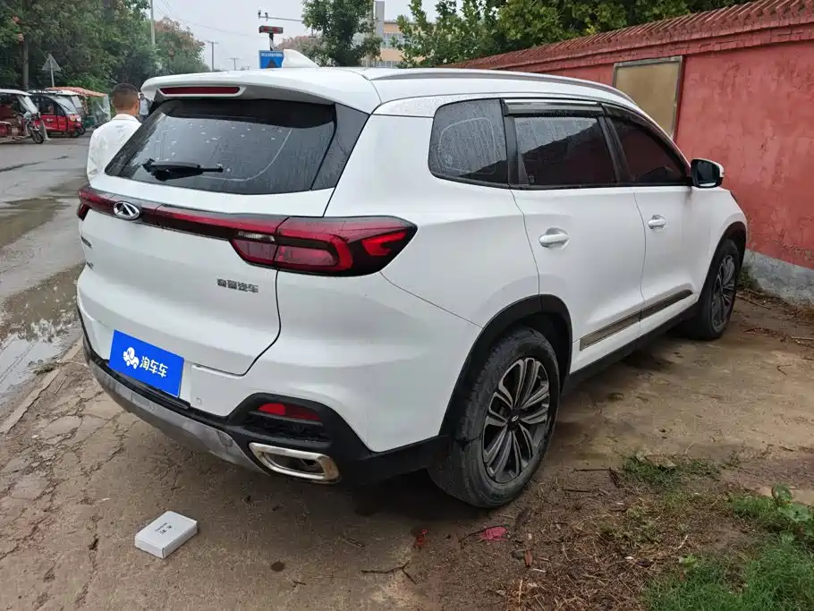 Chery Tiggo 8 — фото 3