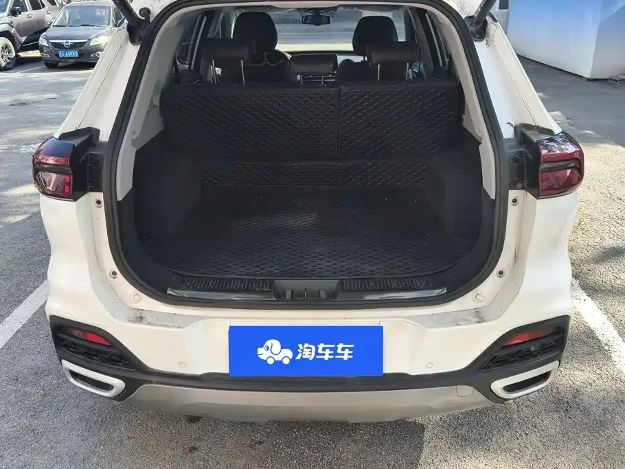 Chery Tiggo 8 — фото 4